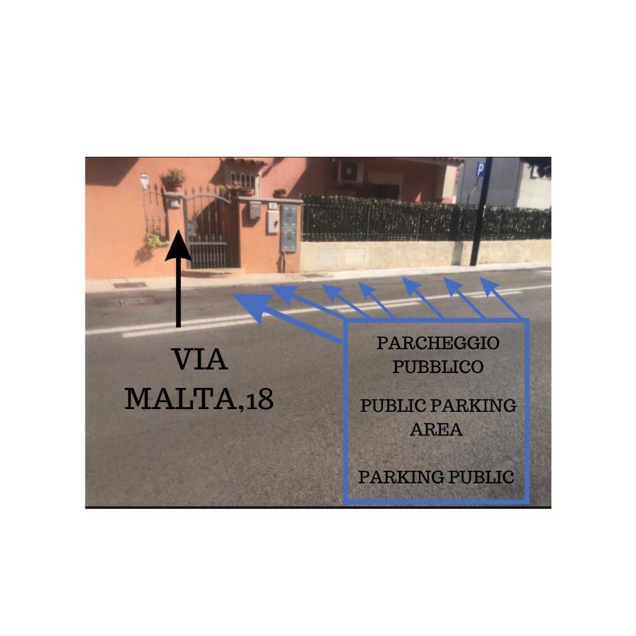 Apartment Presso La Maison De Gioel Usufruirai Di Un Indipendente Dotato Di Uso Cucina E Lavatrice Arredato In Maniera Funzionale Situato In Ottima Posizione Vicino A Supermercati Caffetterie Pasticcerie Bar Pizzerie E Tanti Altri Servizi